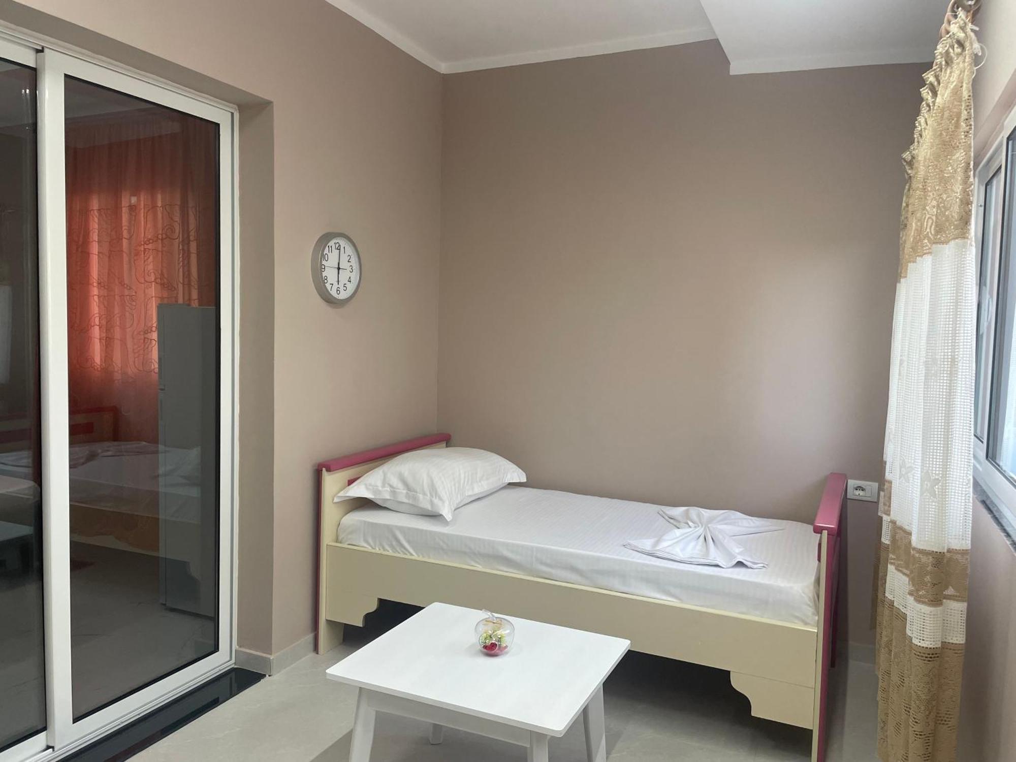 Vila Topi Vlorë Екстериор снимка